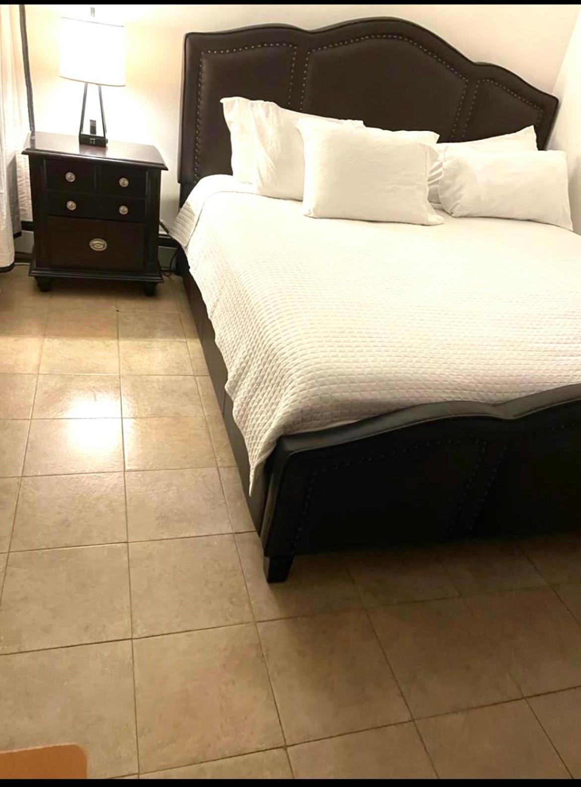 Large 3-Bedrooms/2-Bath Apt, One Block To Train نيو يورك المظهر الخارجي الصورة